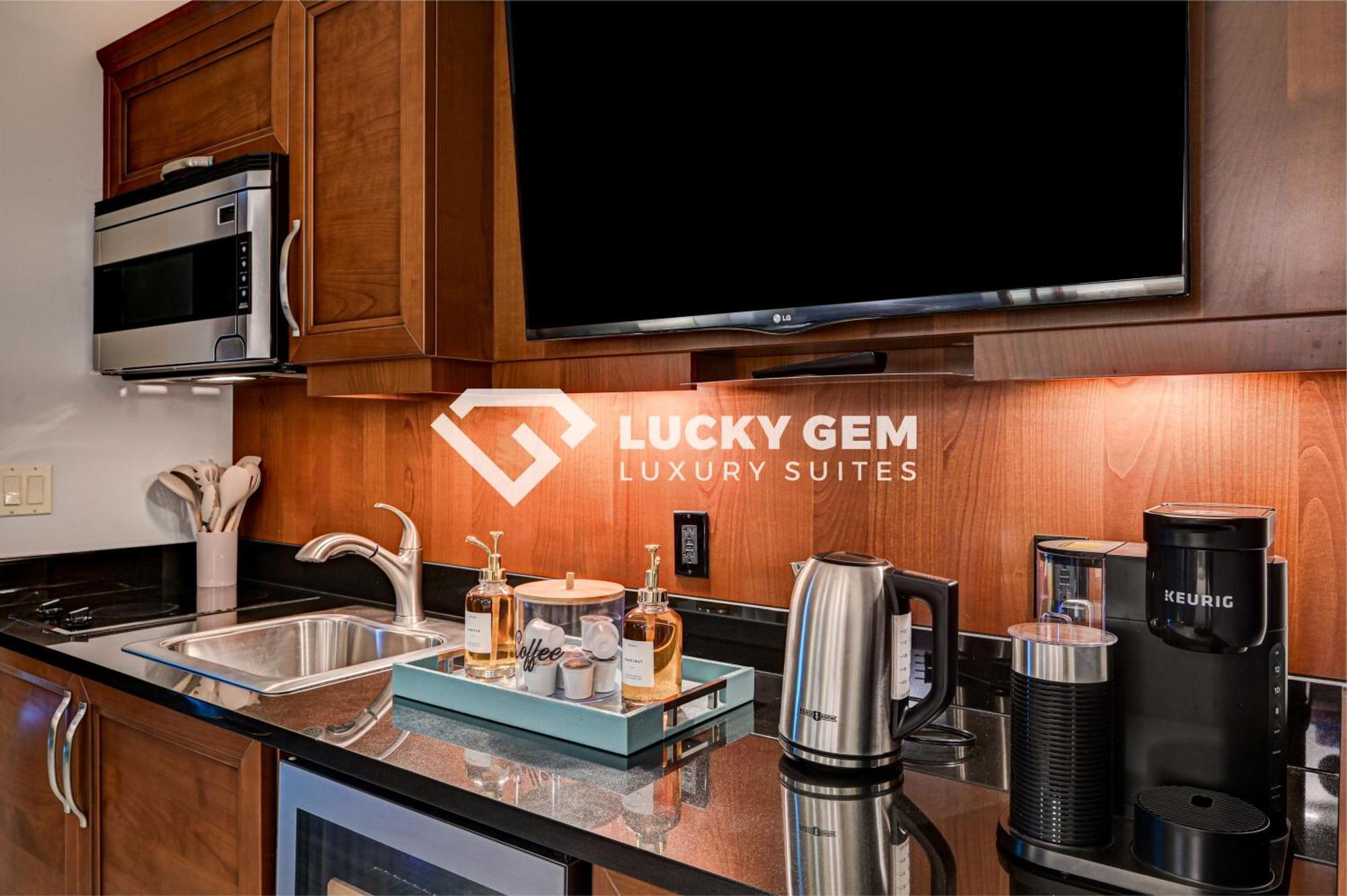 Lucky Gem Penthouse & Luxury At Signature Resort, Balcony Strip View 3505 Hotel